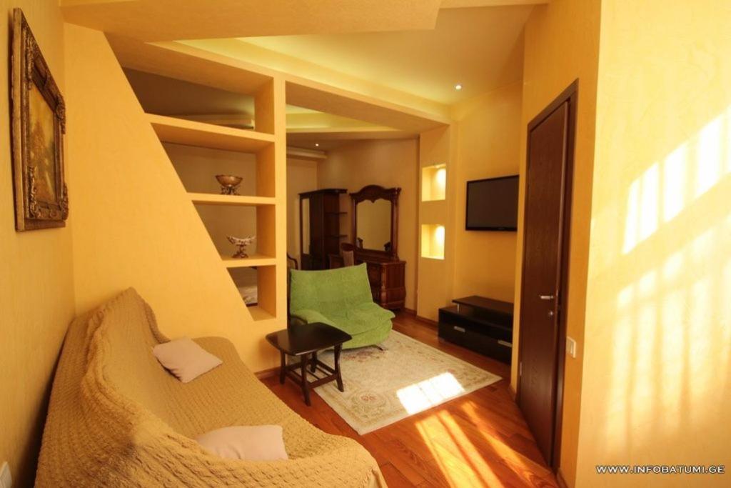 Hotel Black Sea House Batoumi Extérieur photo