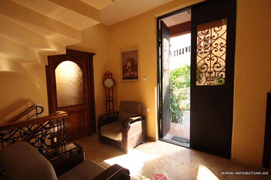 Hotel Black Sea House Batoumi Extérieur photo
